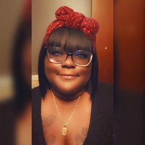 Meet your Posher, Kelly